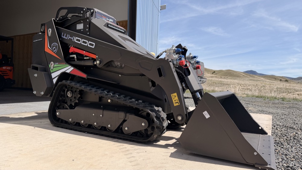 CAST WX1000 Mini Skid Steer