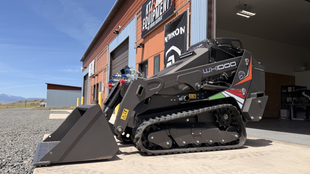 CAST WX1000 Mini Skid Steer photo 3